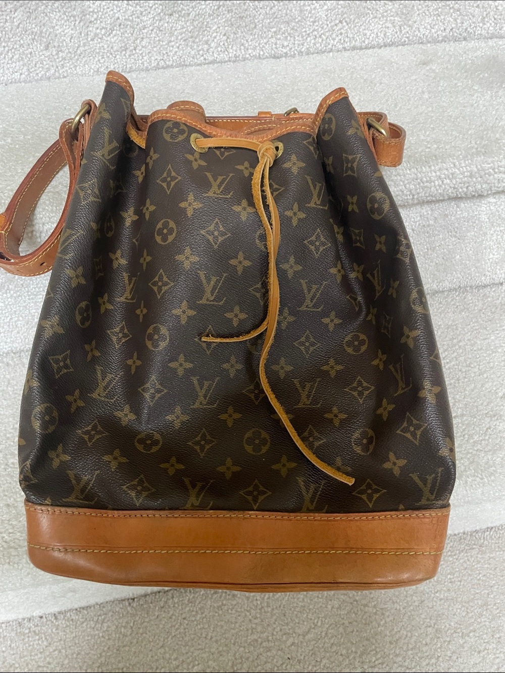 Vintage Louis Vuitton Monogram Canvas Drawstring Bucket Bag - Brown/Tan - Picture 8 of 9